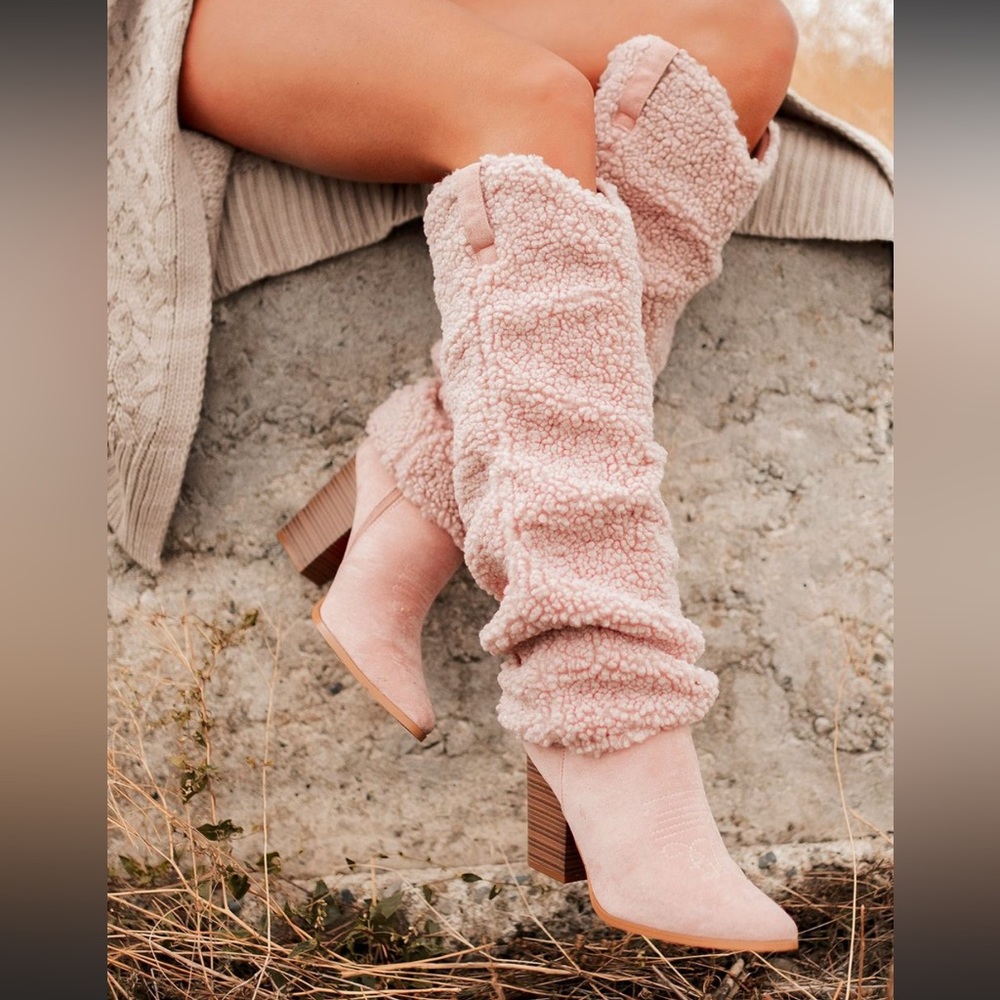 COPY - 💗✨💗 BOUJEE COWGIRL SLOUCHY SHERPA BOOTS (PINK)🎀 SIZE 7 1/2